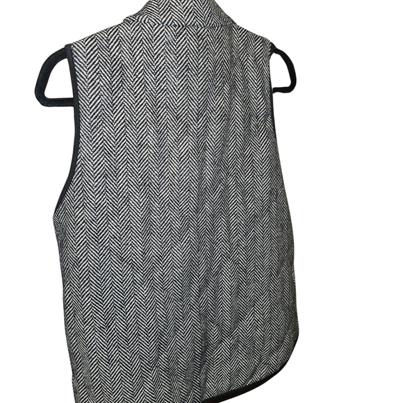 Vest - Picture 2 of 2